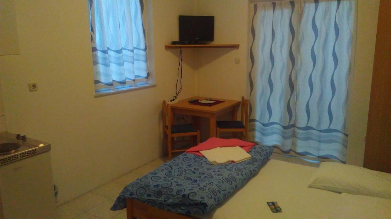 Guest House & Restaurant Adriatic קלק מראה חיצוני תמונה